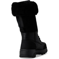 UGG Adirondack Tall XXV Look Sportif Élégant